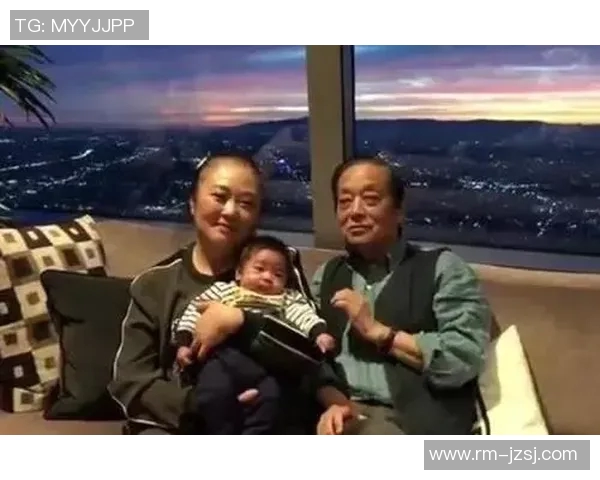 假扮老头的足球明星背后的故事与趣闻揭秘