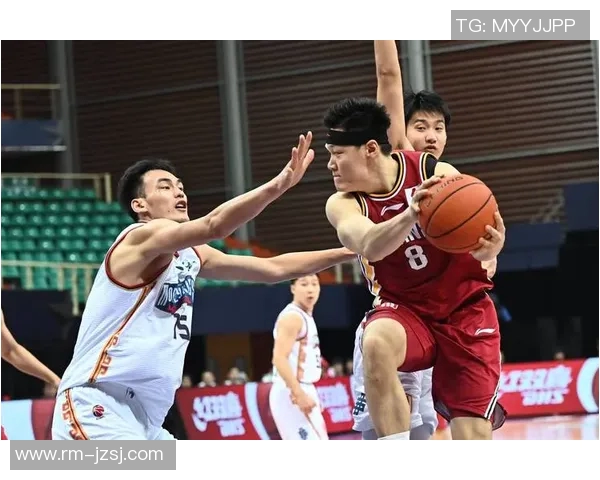 南京篮球队状态引发热议球迷对球队表现分歧明显