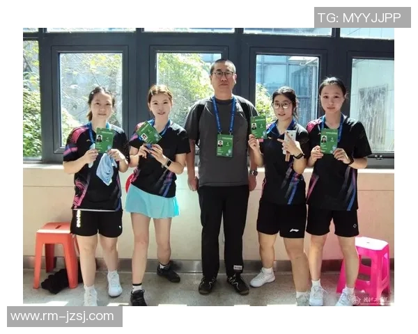 南京羽毛球队与广州羽毛球队赛后复盘团队协作的精彩瞬间与经验分享